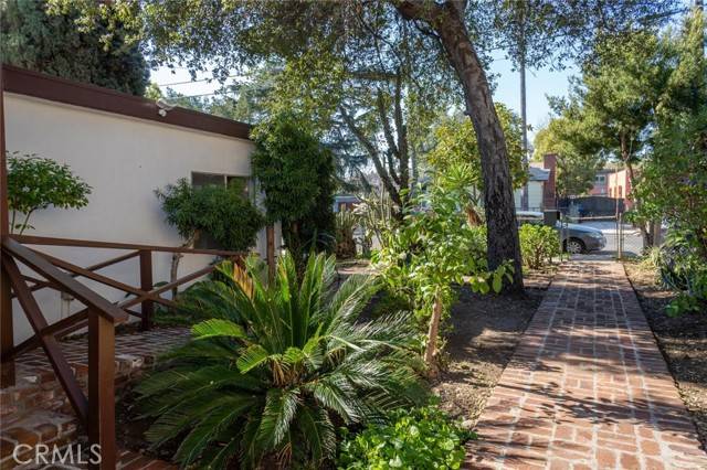 Los Angeles, CA 90042,238 Thorne Street
