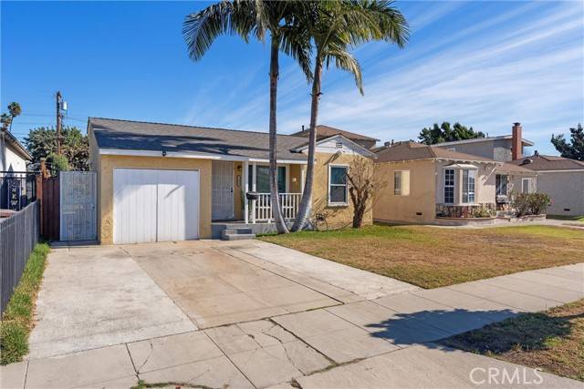 Compton, CA 90221,1404 S Poinsettia Avenue