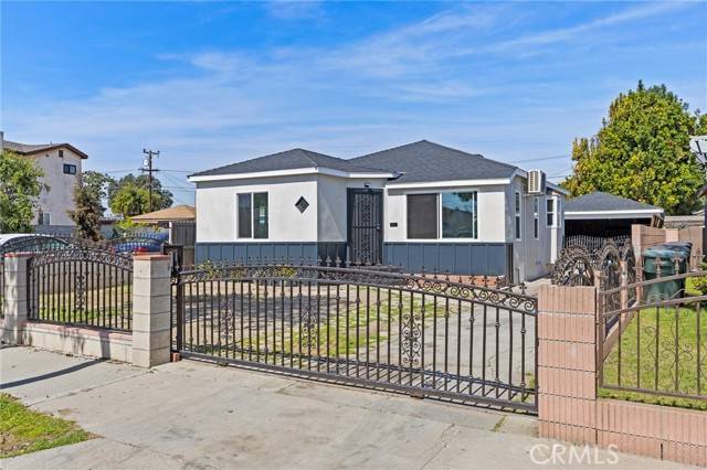 Commerce, CA 90040,2367 Couts Avenue