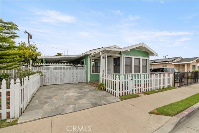 Long Beach, CA 90805,27 E Platt Street