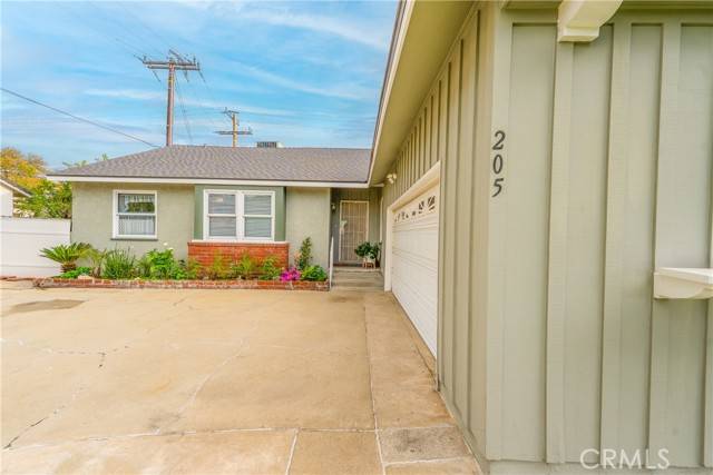 Montebello, CA 90640,205 W Oakmont Drive