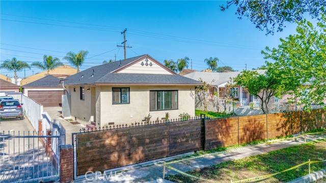Compton, CA 90221,2009 N Ward Avenue