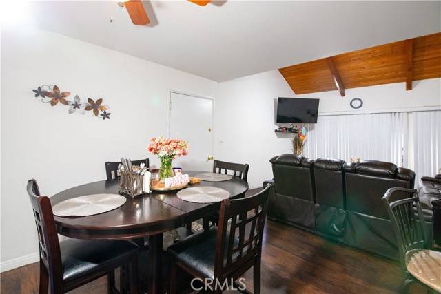 Canoga Park, CA 91304,8601 International Avenue #265