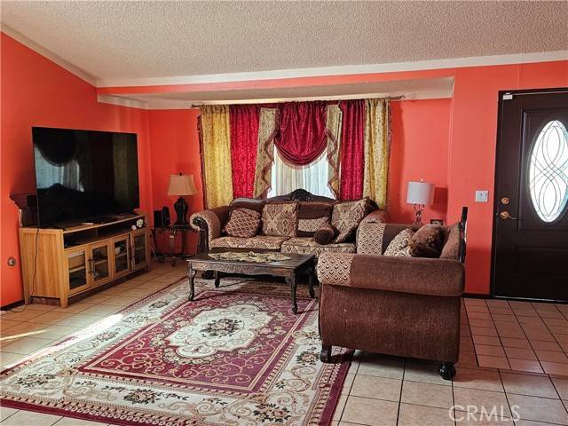 Victorville, CA 92392,12261 Stonegate Circle