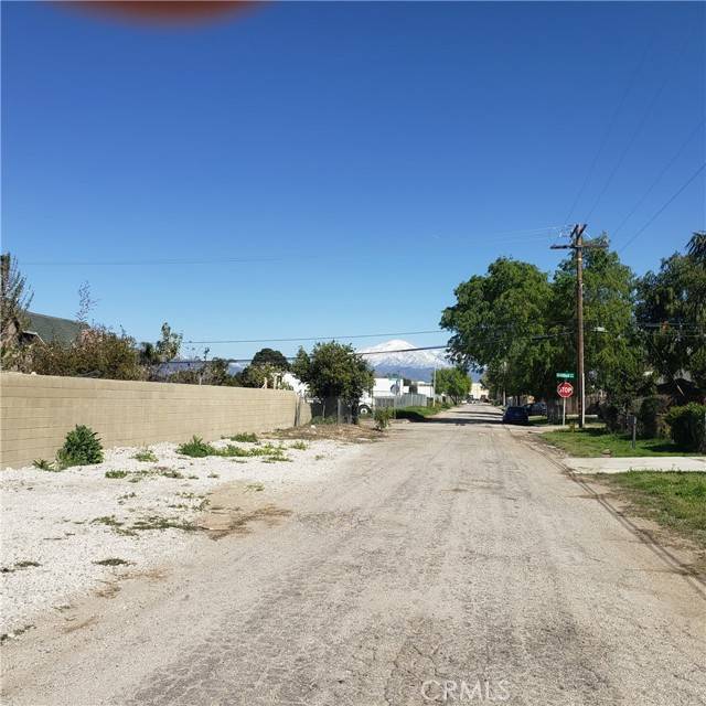 San Bernardino, CA 92408,0 E San Jacinto