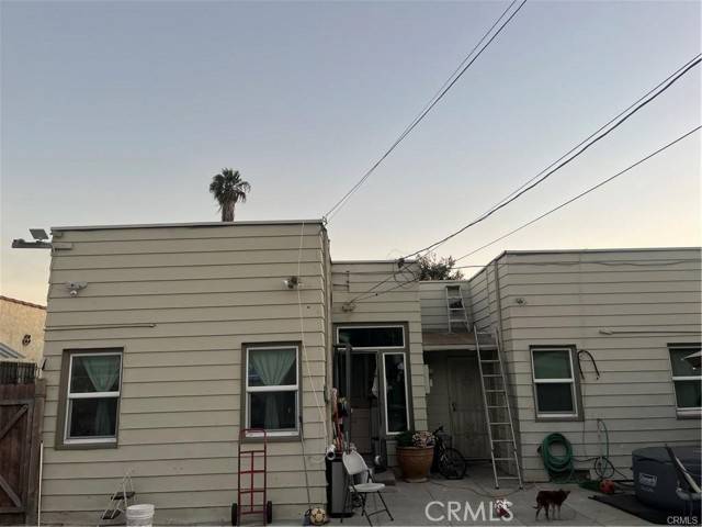 Los Angeles, CA 90018,2245 W 27th ave