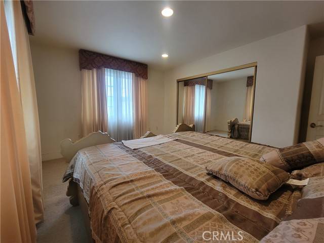 Paramount, CA 90723,8009 Rose Street