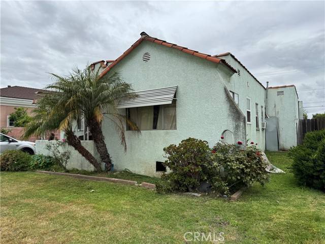 South Gate, CA 90280,10315 San Vincente Avenue