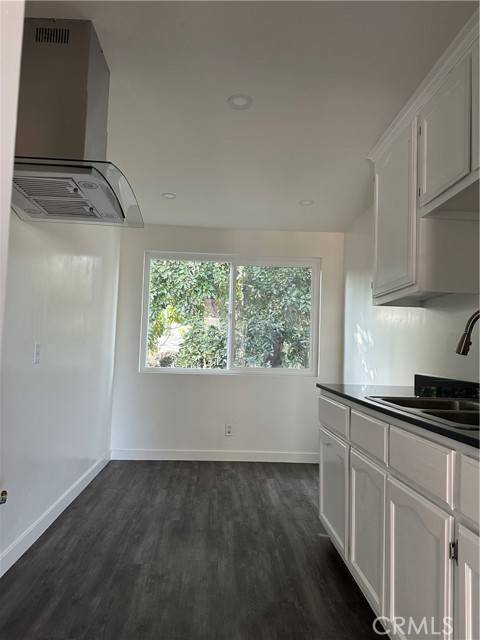 South Gate, CA 90280,8601 Chestnut Avenue