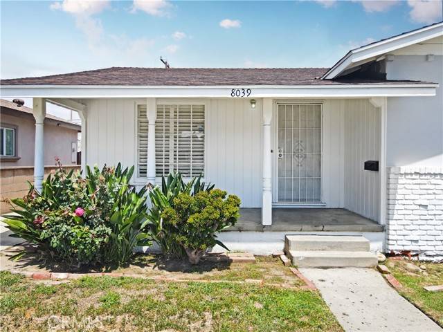 Downey, CA 90241,8039 4th Street