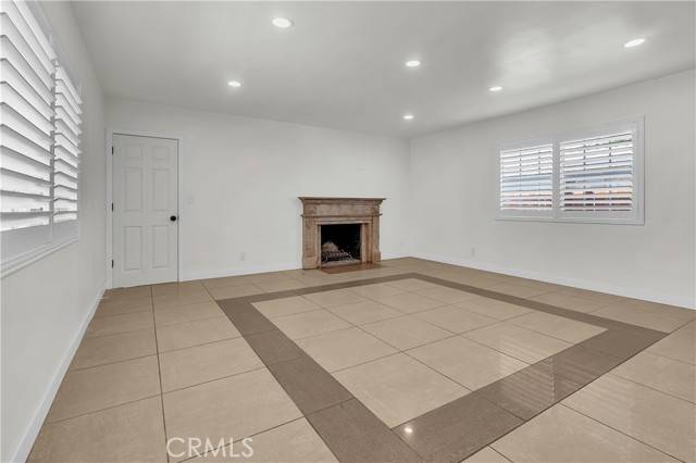 Hawthorne, CA 90250,12222 Oxford Ave
