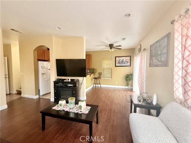 Commerce, CA 90040,7163 Watcher Street
