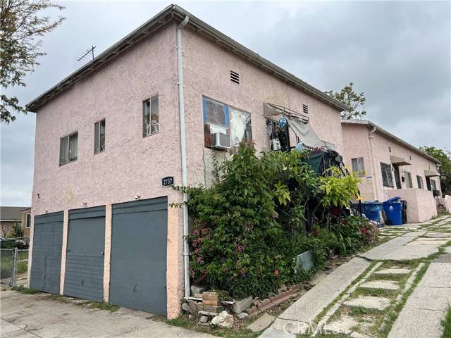 Los Angeles, CA 90033,2737 Pomeroy Avenue