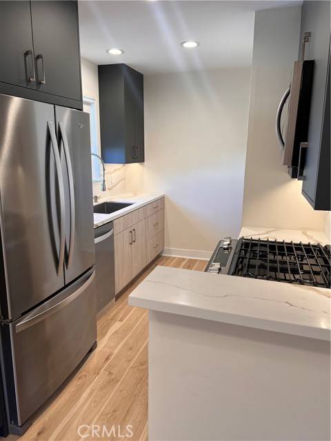 Valley Village, CA 91601,5126 Colfax Avenue