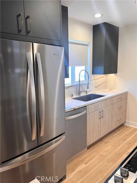 Valley Village, CA 91601,5126 Colfax Avenue