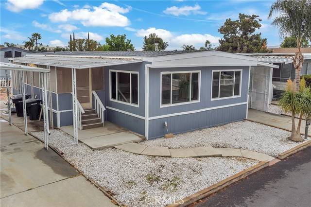 San Jacinto, CA 92583,21100 State #353