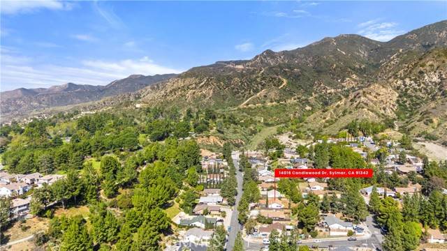 Sylmar, CA 91342,14016 Candlewood Drive