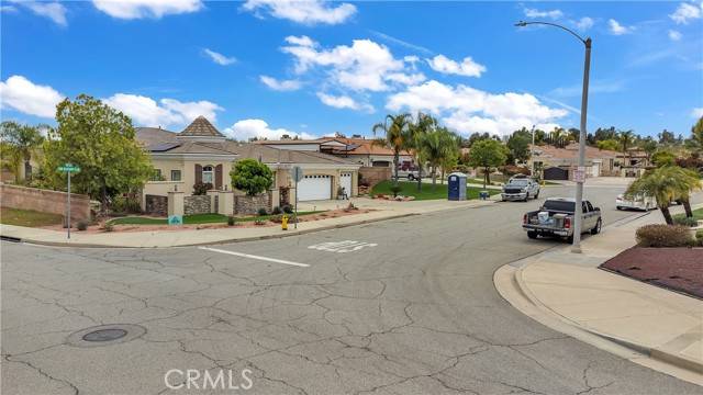 Riverside, CA 92508,1 Moss