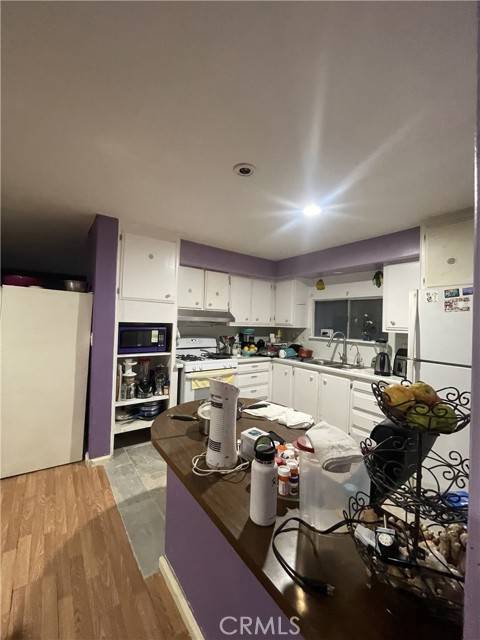 South Gate, CA 90280,10001 Frontage #73