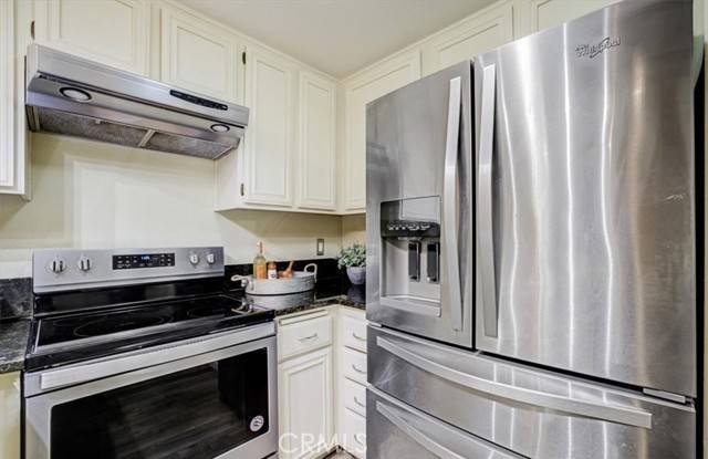 Long Beach, CA 90802,720 W 4th Street #112
