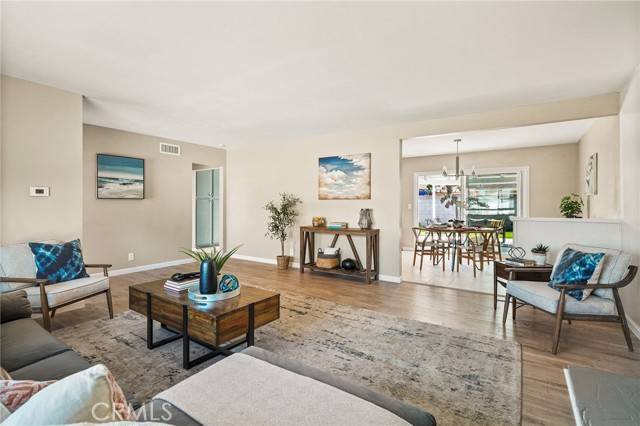 Santa Ana, CA 92704,2406 S Pacific Avenue
