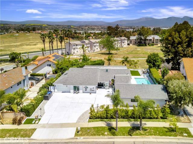 Walnut, CA 91789,20139 Lake Canyon Drive