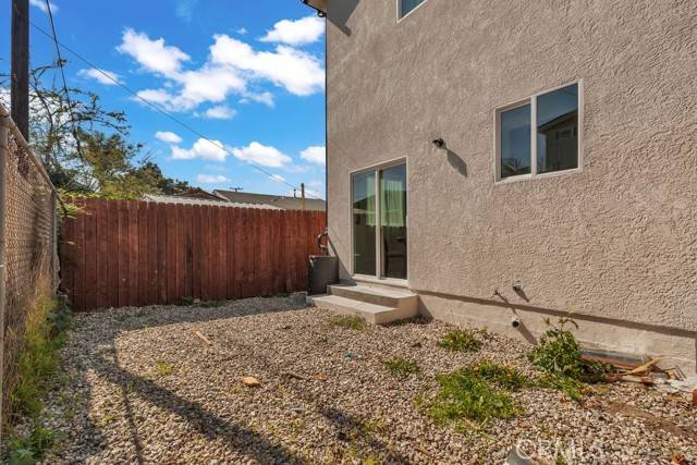 Compton, CA 90222,2032 E Stockwell