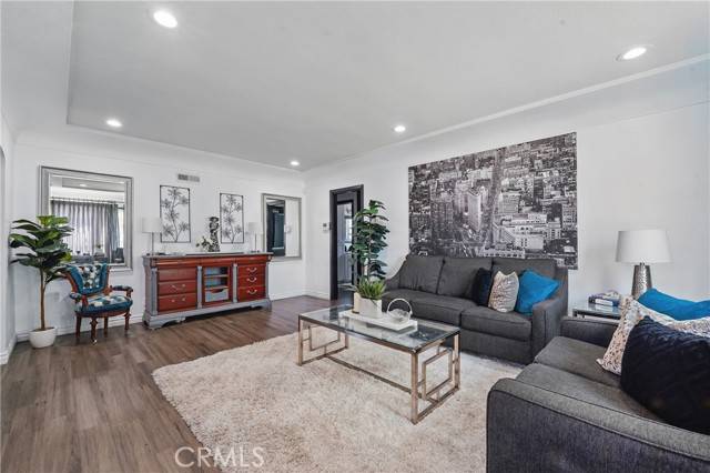 Bellflower, CA 90706,9489 Muroc Street