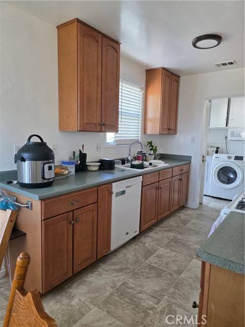 Bellflower, CA 90706,10446 Highdale Street