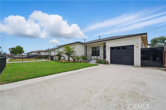 Compton, CA 90221,611 S Thorson Avenue