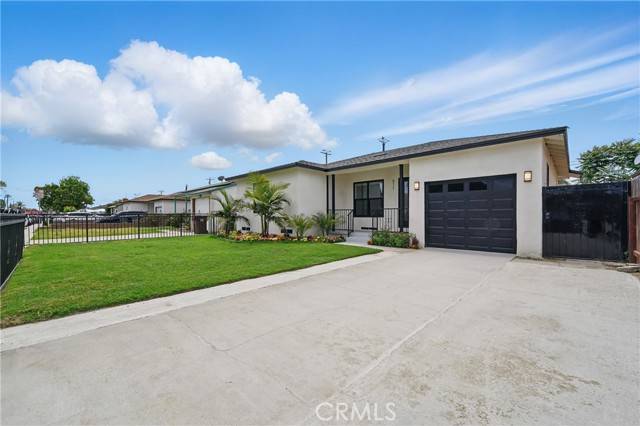 Compton, CA 90221,611 S Thorson Avenue
