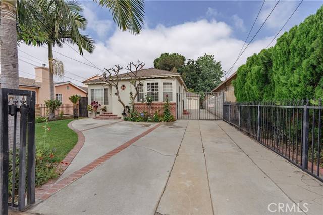 Huntington Park, CA 90255,5933 Fishburn Avenue