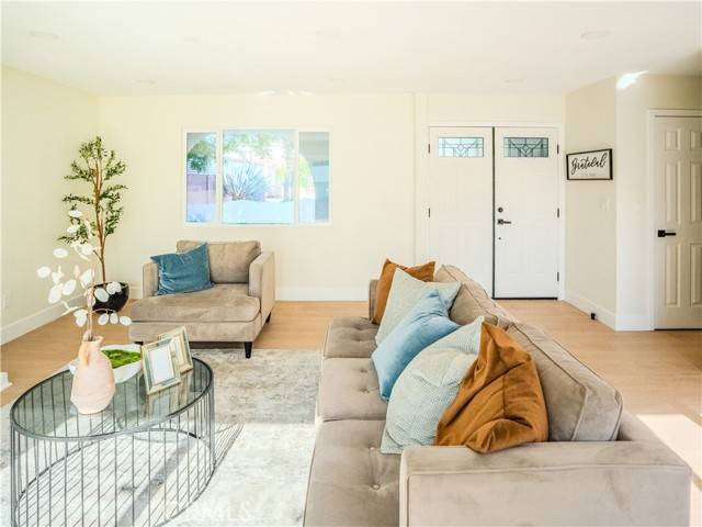 North Hollywood, CA 91605,8213 Ethel Avenue