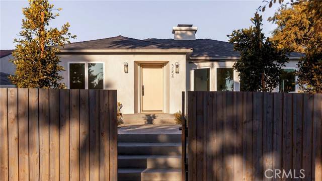 Los Angeles, CA 90016,3554 S Sycamore Avenue