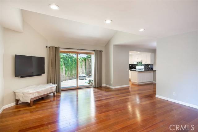 Monrovia, CA 91016,815 S California Avenue #J