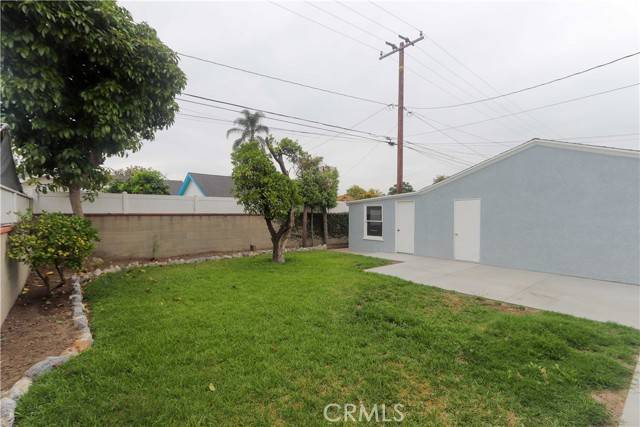 Downey, CA 90241,10624 Shellyfield Road