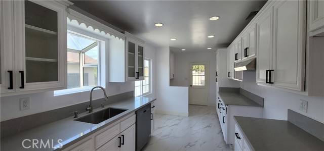 Hawaiian Gardens, CA 90716,22010 Juan Avenue