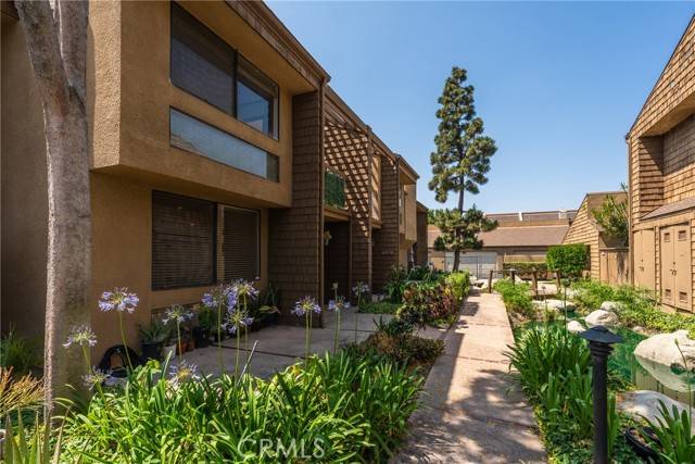 La Habra, CA 90631,1675 W Lambert Road #G
