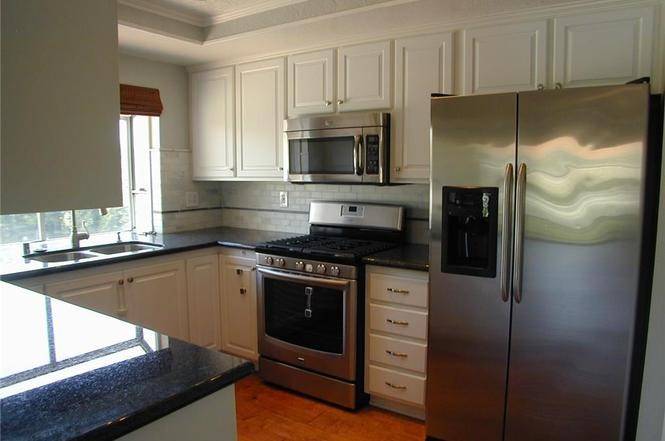 Tustin, CA 92782,2395 Paseo Circulo
