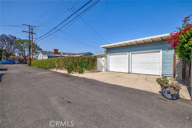 San Gabriel, CA 91776,816 E Wells Street