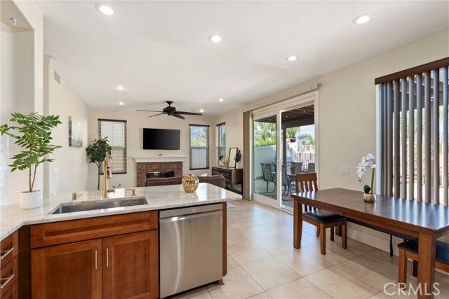 Rancho Santa Margarita, CA 92688,36 Via Tronido