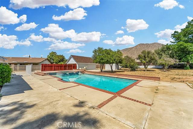 Grand Terrace, CA 92313,12887 Mount Vernon Avenue