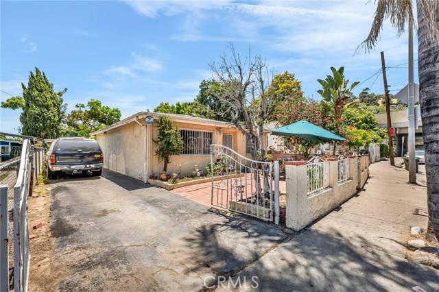 County - Los Angeles, CA 90039,2660 Newell Street