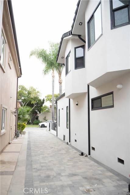 Downey, CA 90241,9359 Cecilia Street