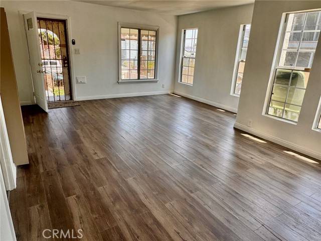 Los Angeles, CA 90047,1412 W 89th Street