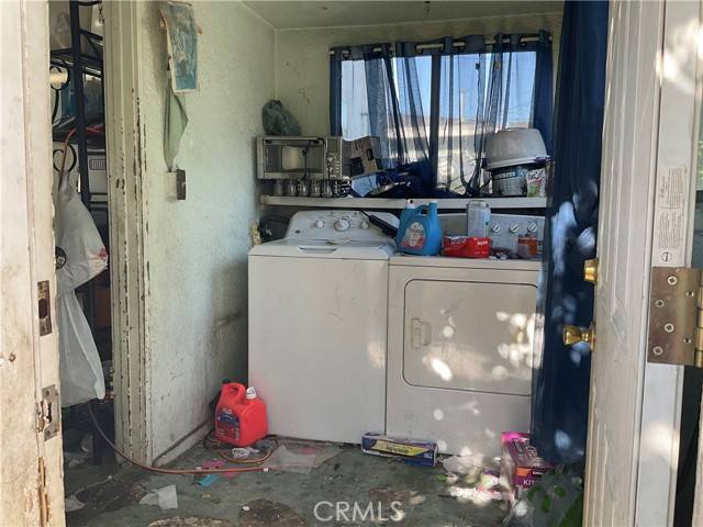 Long Beach, CA 90805,1330 E 56Th Street