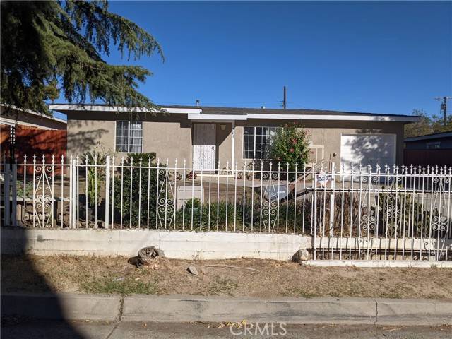 Banning, CA 92220,561 E Hoffer Street