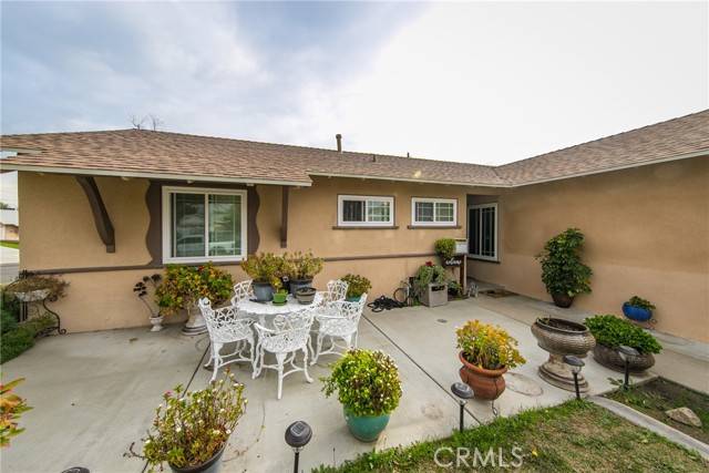 Ontario, CA 91764,942 N Lake Avenue