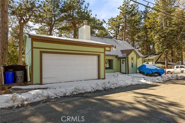 Running Springs, CA 92382,31659 Silver Spruce Drive