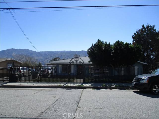 Banning, CA 92220,578 E George Street